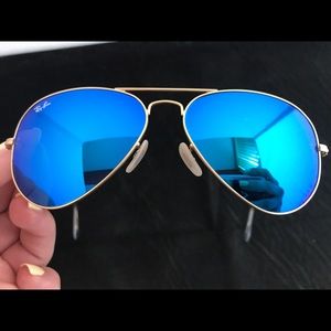 Ray ban aviators blue lenses